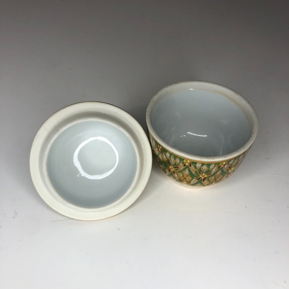 Vintage Thai Benjarong Porcelain Bowl w/Lid Hand Painted Enamel Gold - Picture 3 of 6